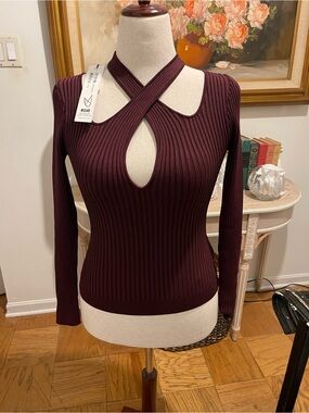 NWT MINKPINK Gianna Chocolate Ribbed Keyhole Knit Top Size S